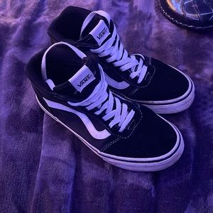 Women’s high top vans